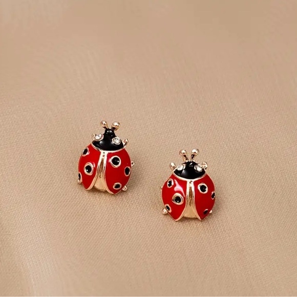 NWT Ladybug Earrings - Picture 1 of 4